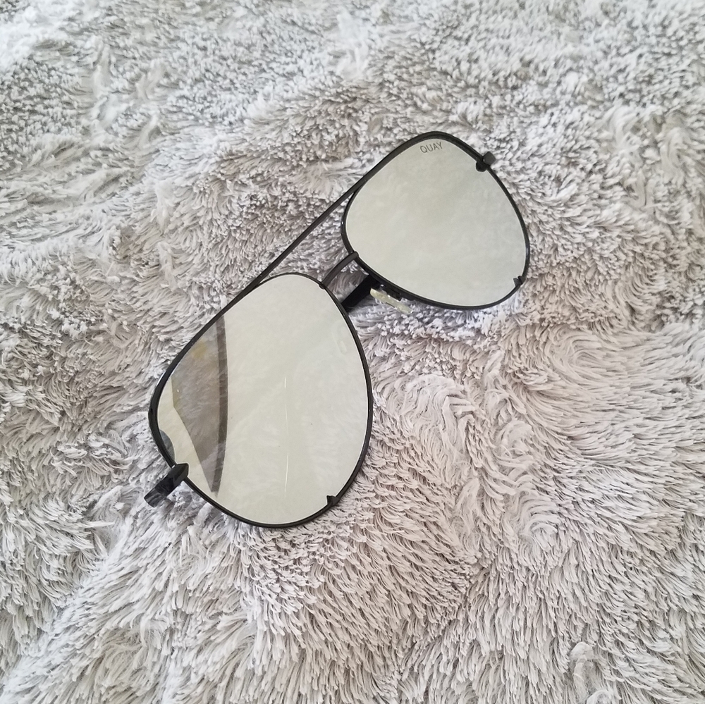 Quay Australia x Desi Perkins High Key sunglasses